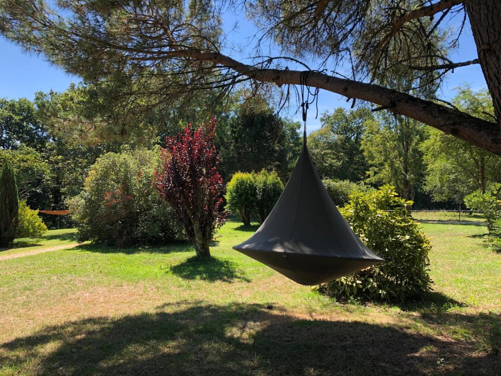 Gite Le Domaine Aubazen La Chapelle-Aubareil Kültér fotó